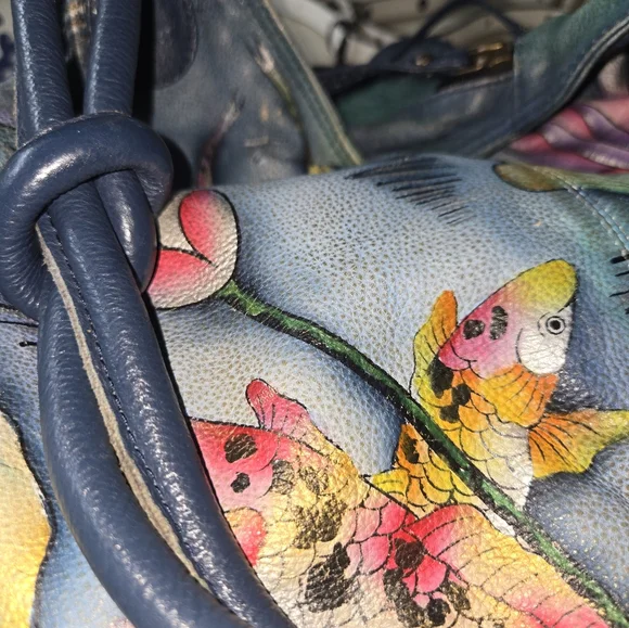 BEAUTIFUL  ALL LEATHER BUCKET KOI BAG Large - Picture 14 of 16